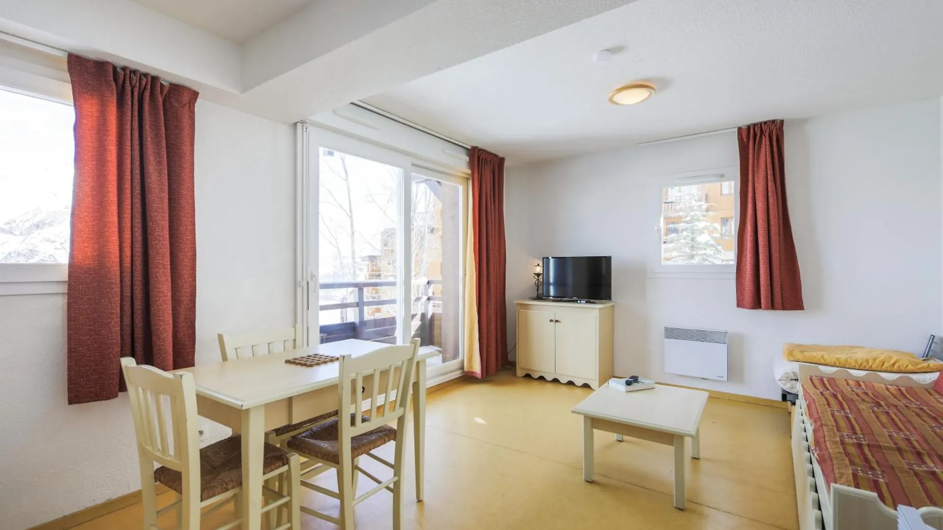 Residence Les Chalets de Puy Saint Vincent - maeva Home Puy-Saint-Vincent Appartement